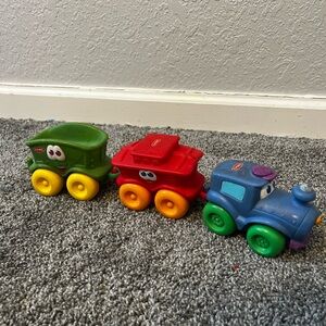 Hasbro Playskool Choo Choo Wheel Pals Chunky Train  2005